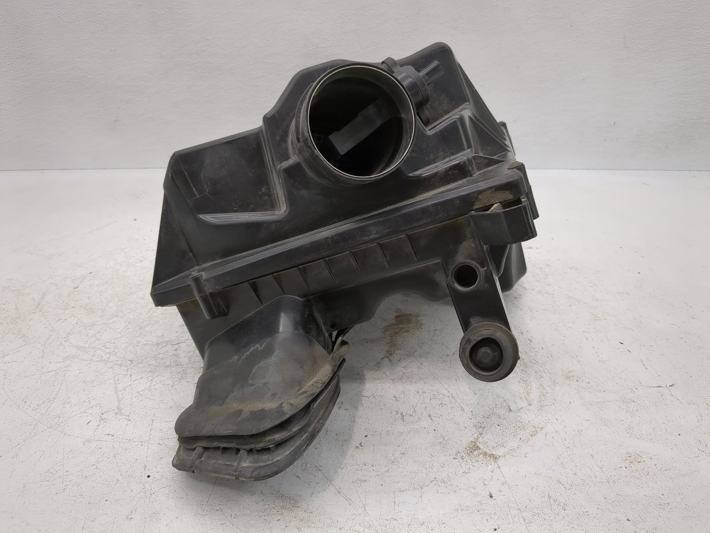 2015-2016 Chevrolet Cruze Air Cleaner Intake-duct Hose Tube - Oemusedautoparts1.com