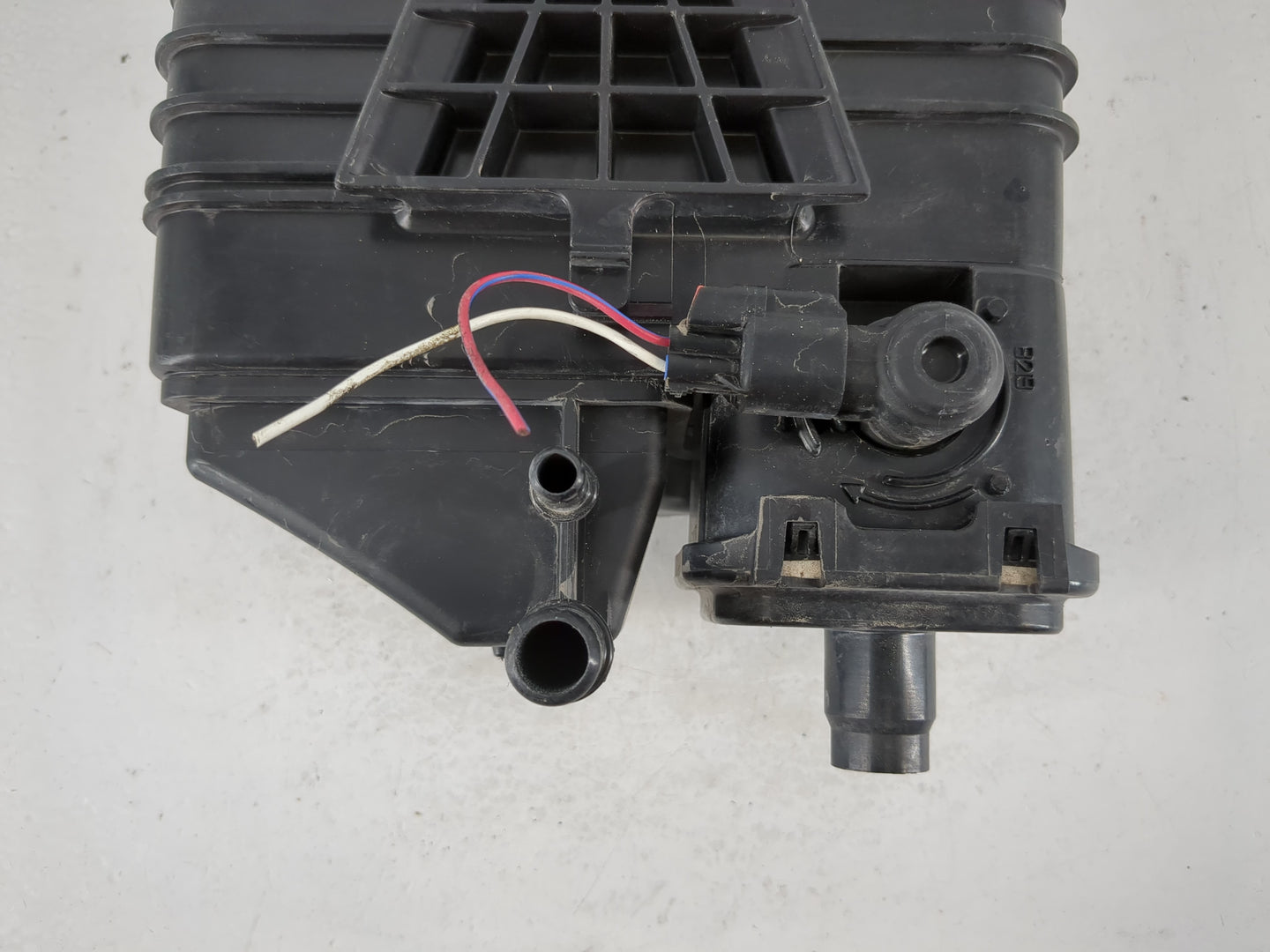 2015 Chevrolet Cruze Fuel Vapor Charcoal Canister 1120681 - Oemusedautoparts1.com