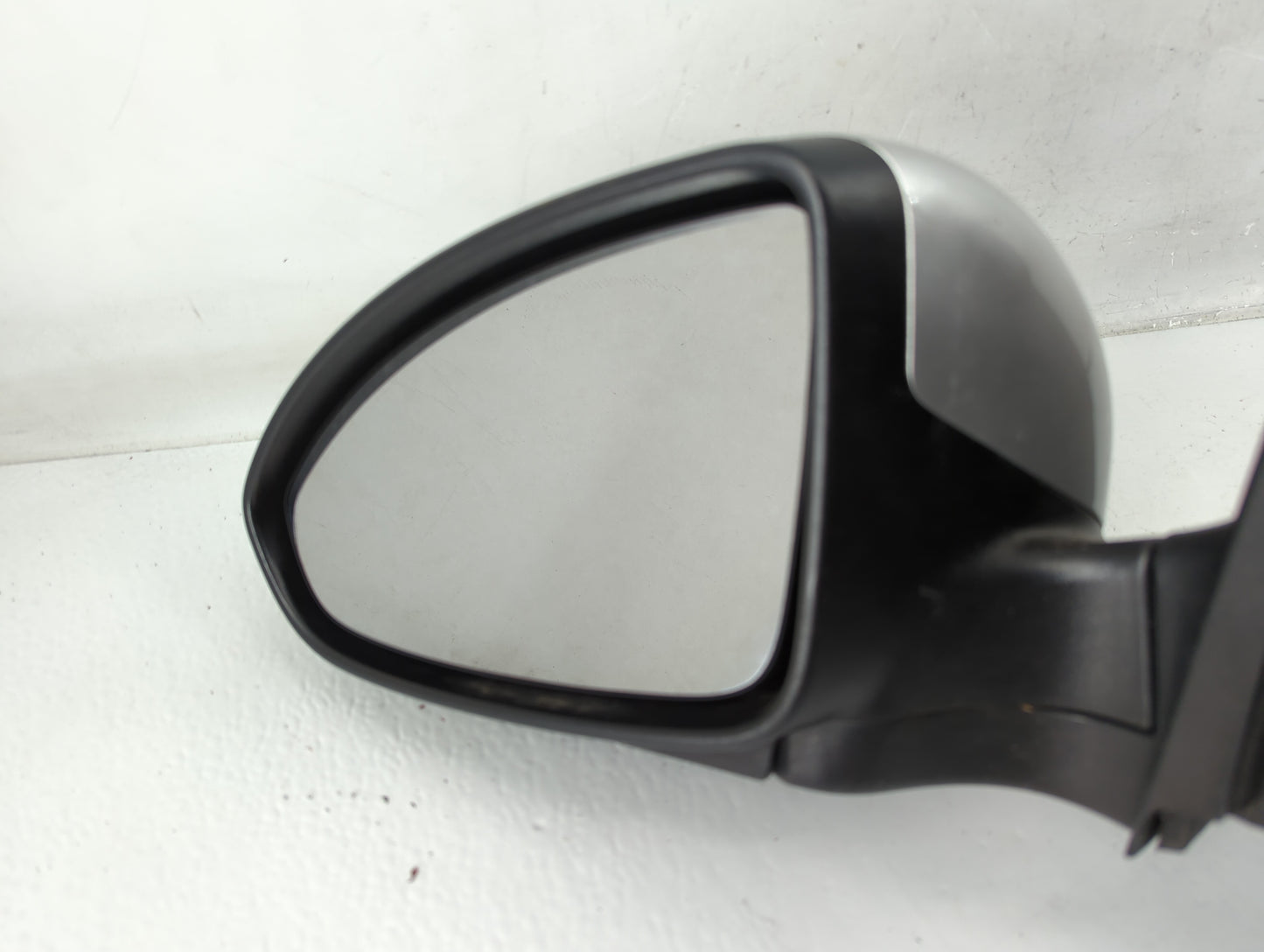 2011-2016 Chevrolet Cruze Driver Side View Mirror - Left Door Mirror OEM Used - Oemusedautoparts1.com