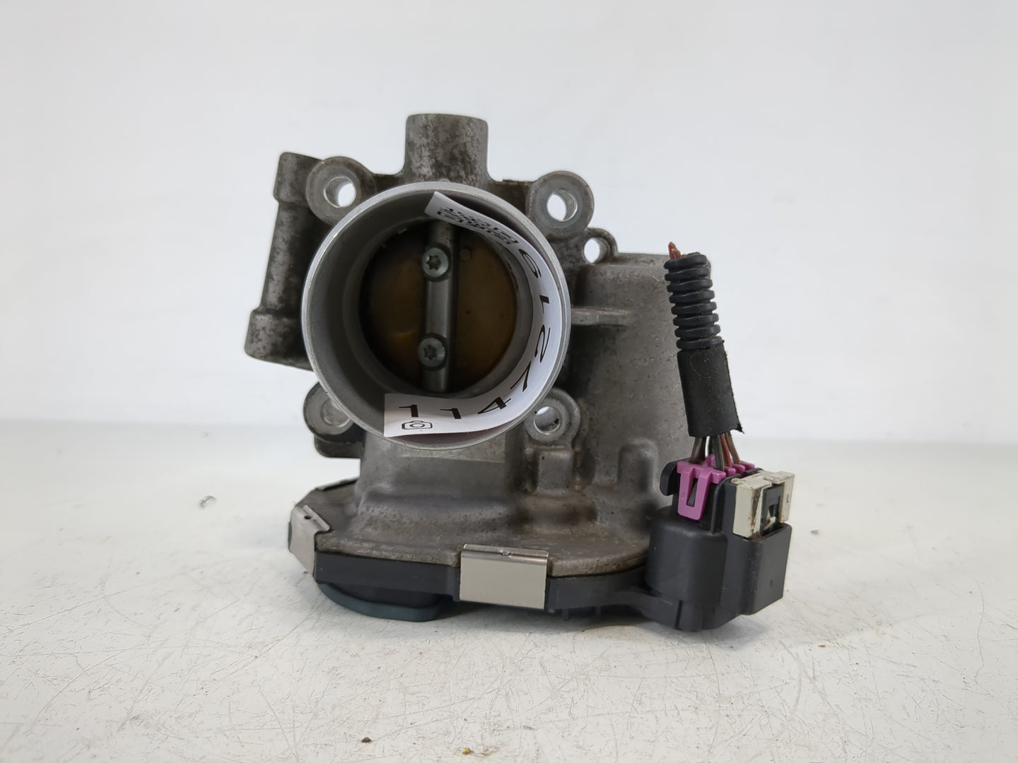 2011-2016 Chevrolet Cruze Throttle Body P/N:55581662 Fits Fits 2011 2012 2013 2014 2015 2016 2017 2018 2019 2020 2021 OEM Us