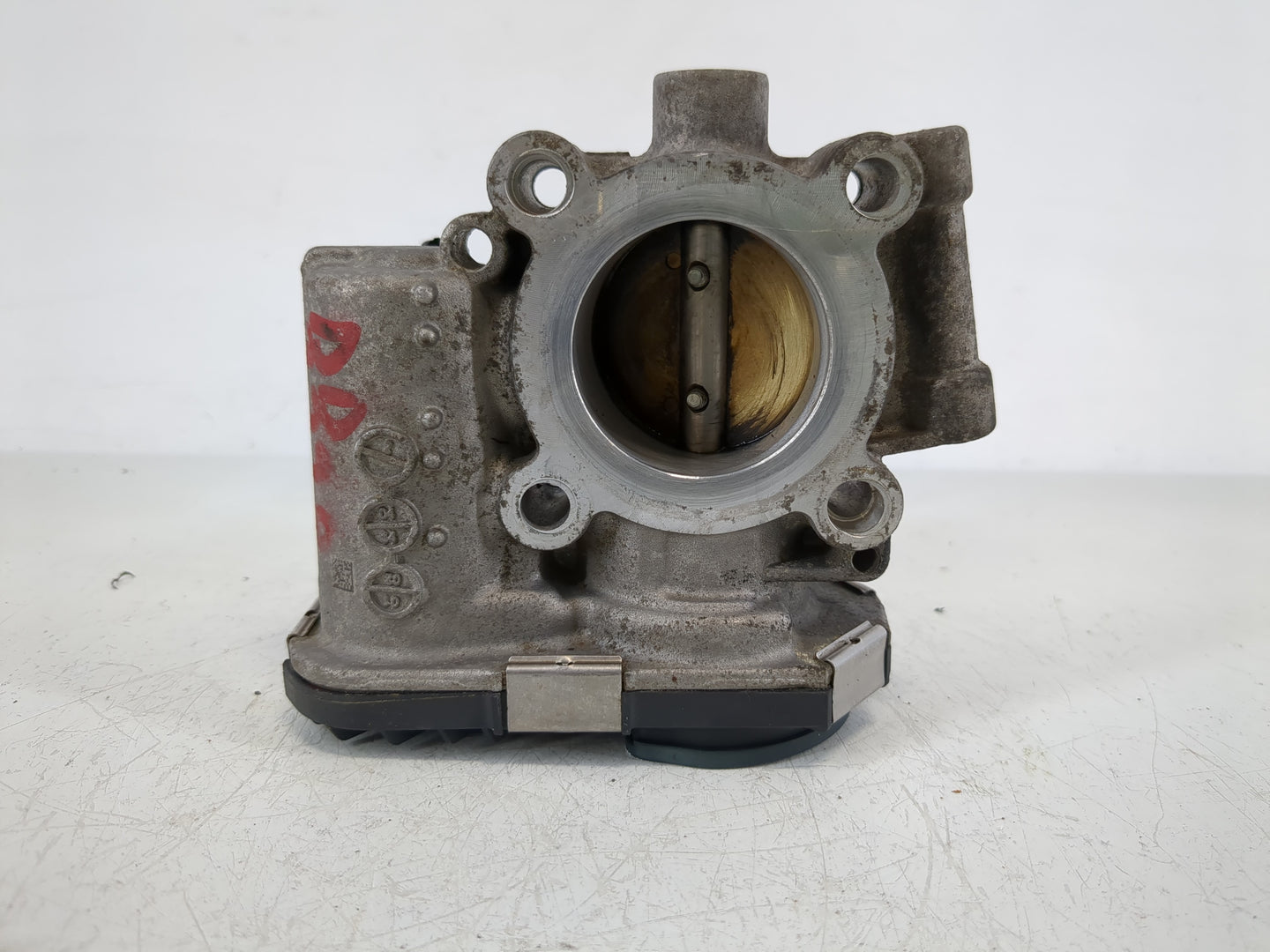2011-2016 Chevrolet Cruze Throttle Body P/N:55581662 Fits Fits 2011 2012 2013 2014 2015 2016 2017 2018 2019 2020 2021 OEM Us