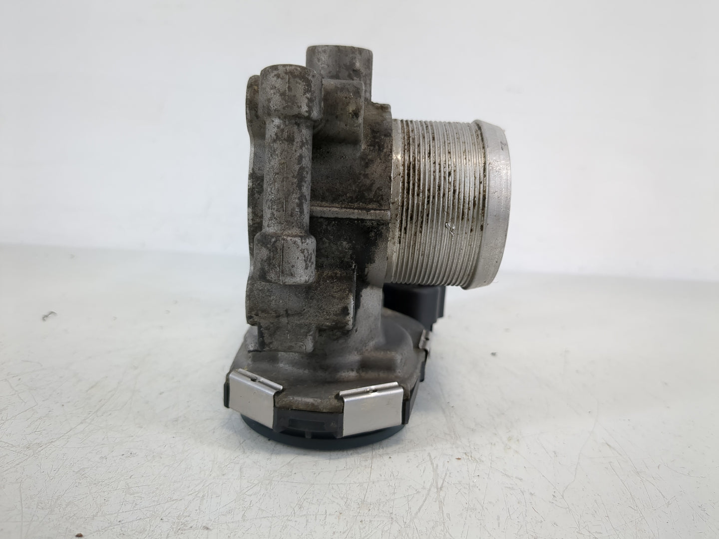 2011-2016 Chevrolet Cruze Throttle Body P/N:55581662 Fits Fits 2011 2012 2013 2014 2015 2016 2017 2018 2019 2020 2021 OEM Us