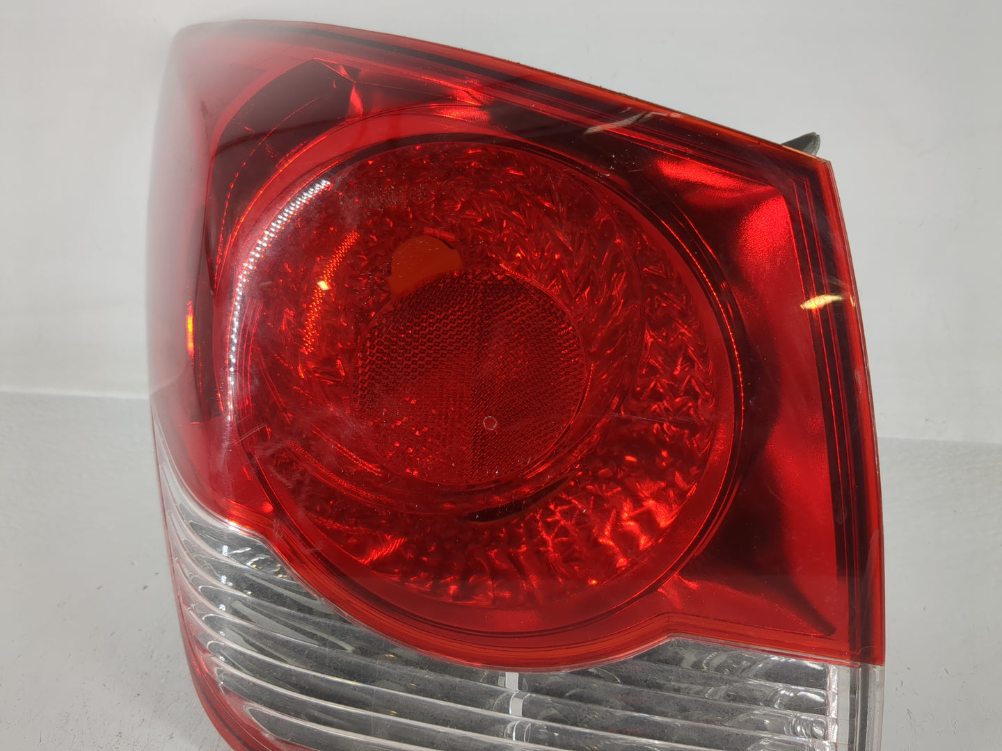 2011-2016 Chevrolet Cruze Tail Light Assembly Driver Left OEM Fits Fits 2011 2012 2013 2014 2015 2016 OEM Used Auto Parts - 