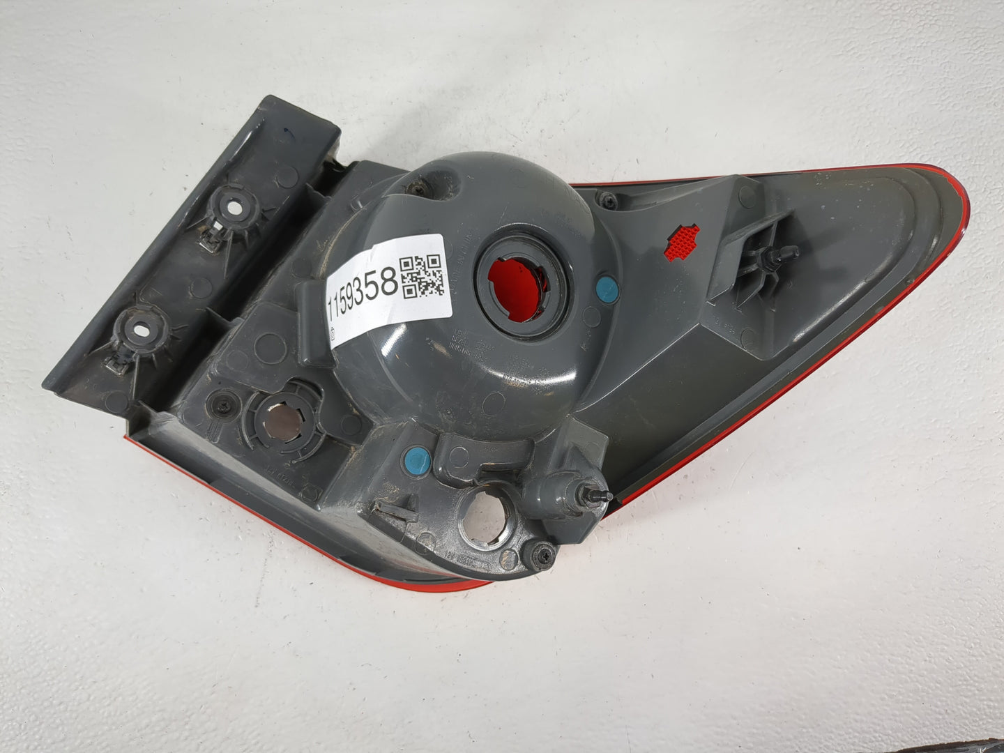 2011-2016 Chevrolet Cruze Tail Light Assembly Driver Left OEM Fits Fits 2011 2012 2013 2014 2015 2016 OEM Used Auto Parts - 