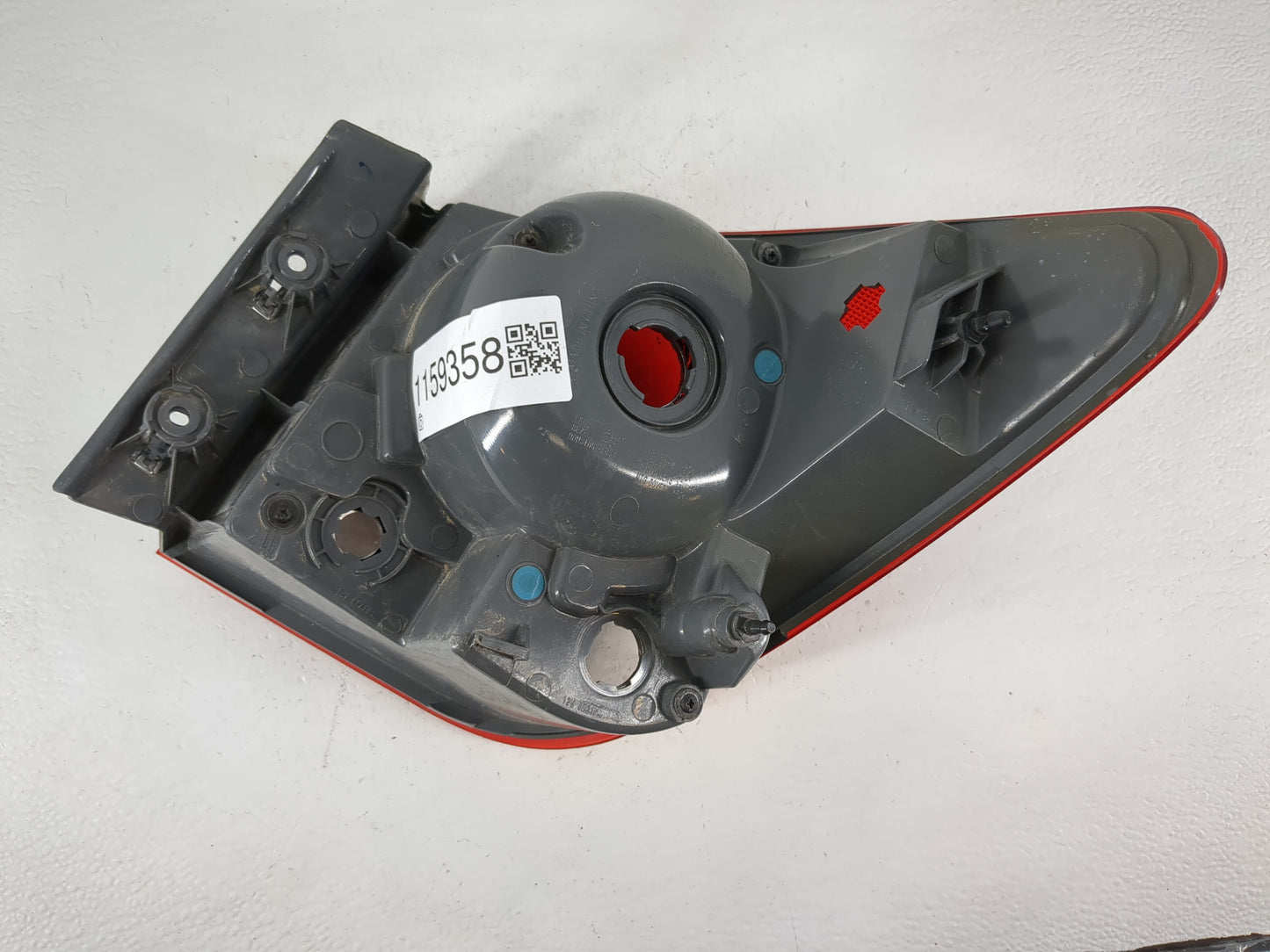2011-2016 Chevrolet Cruze Tail Light Assembly Driver Left OEM Fits Fits 2011 2012 2013 2014 2015 2016 OEM Used Auto Parts - 