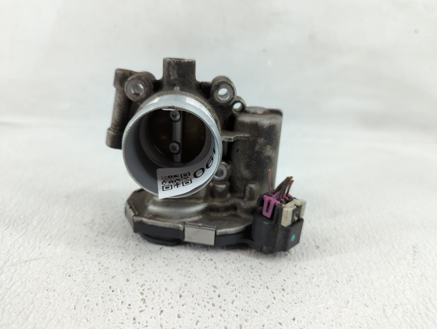 2011-2016 Chevrolet Cruze Throttle Body P/N:55581662 Fits Fits 2011 2012 2013 2014 2015 2016 2017 2018 2019 2020 2021 OEM Us