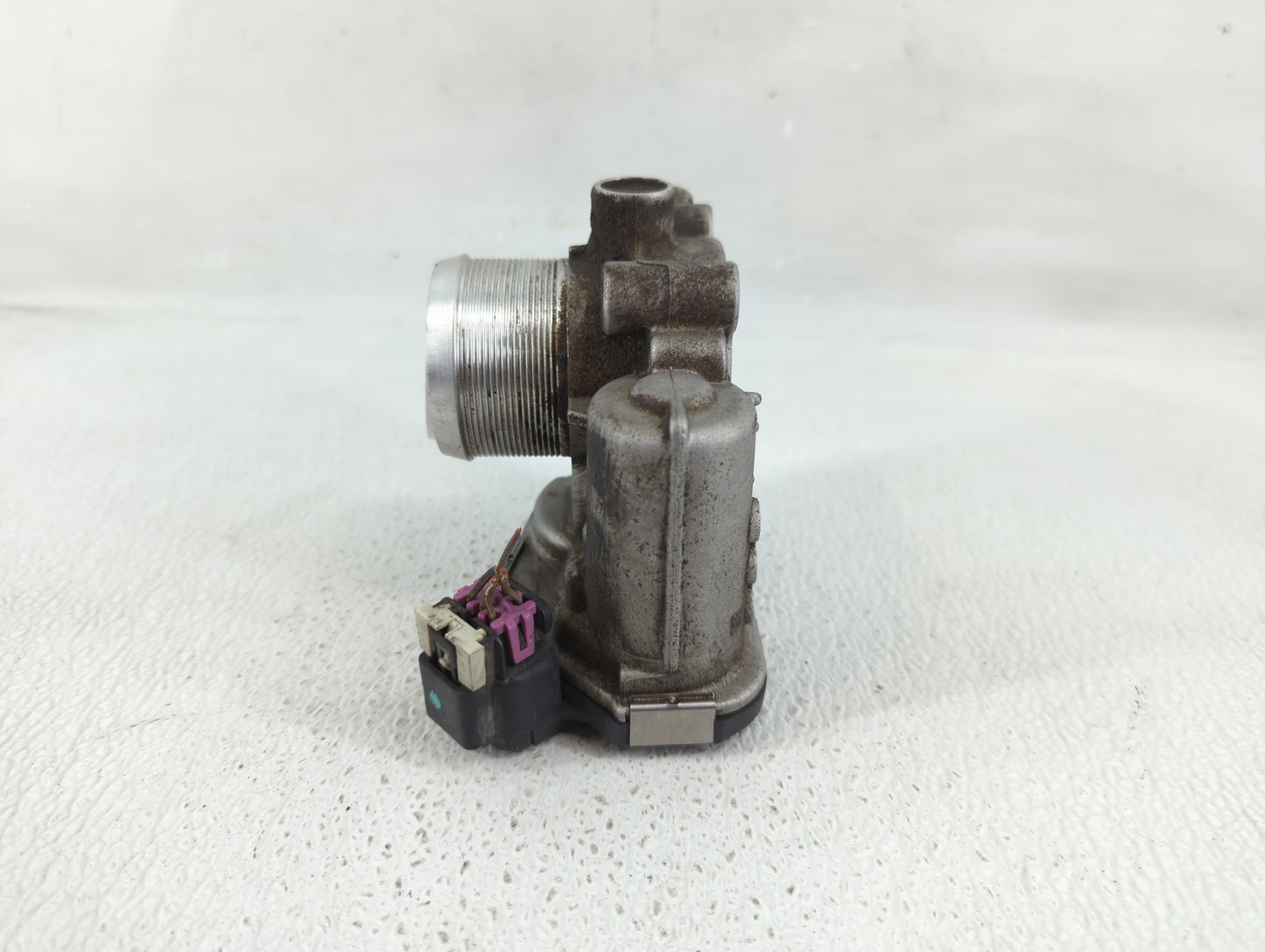 2011-2016 Chevrolet Cruze Throttle Body P/N:55581662 Fits Fits 2011 2012 2013 2014 2015 2016 2017 2018 2019 2020 2021 OEM Us