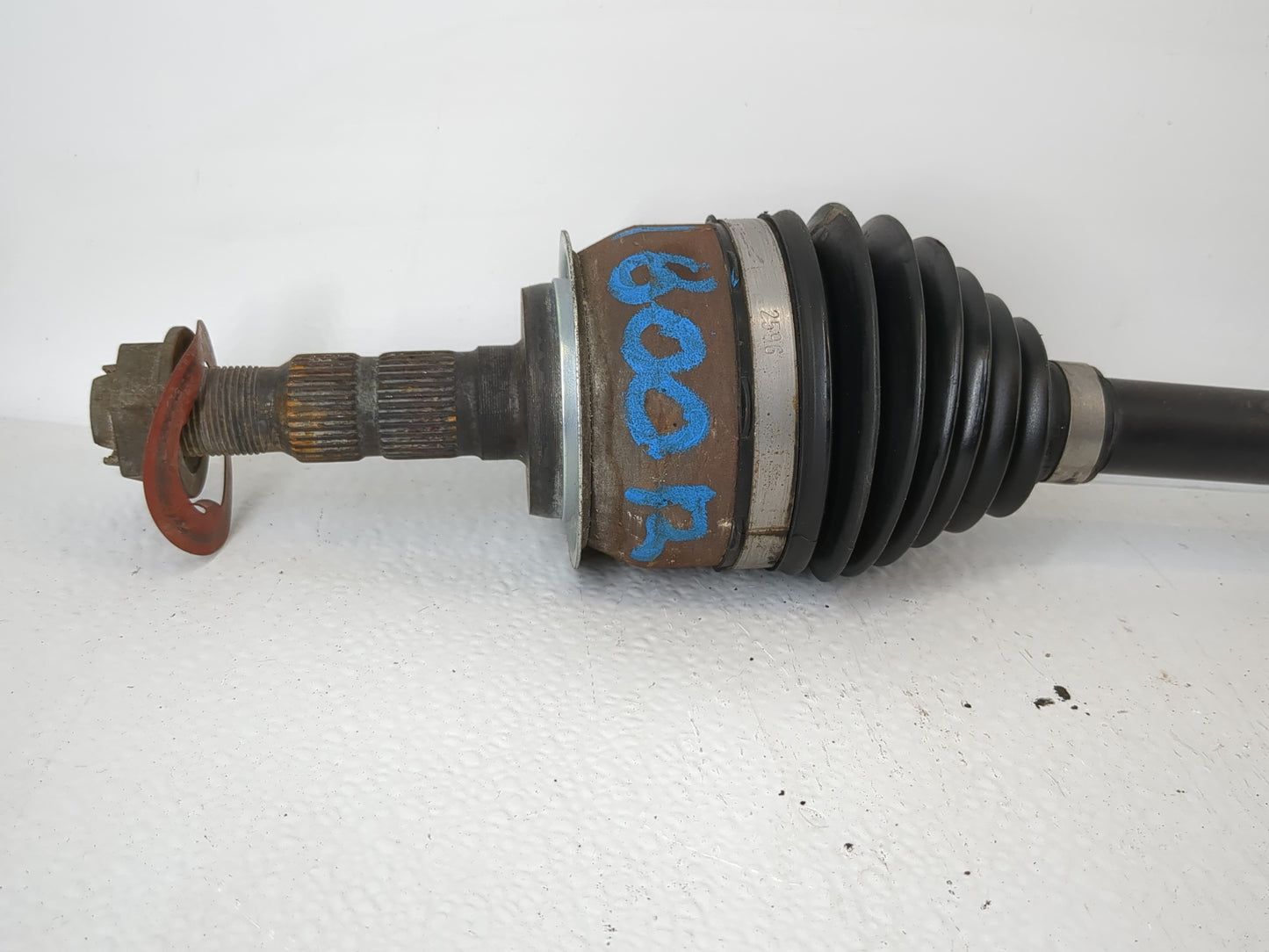 2015-2016 Chevrolet Cruze Axle Shaft Front Driver Cv C/v - Oemusedautoparts1.com