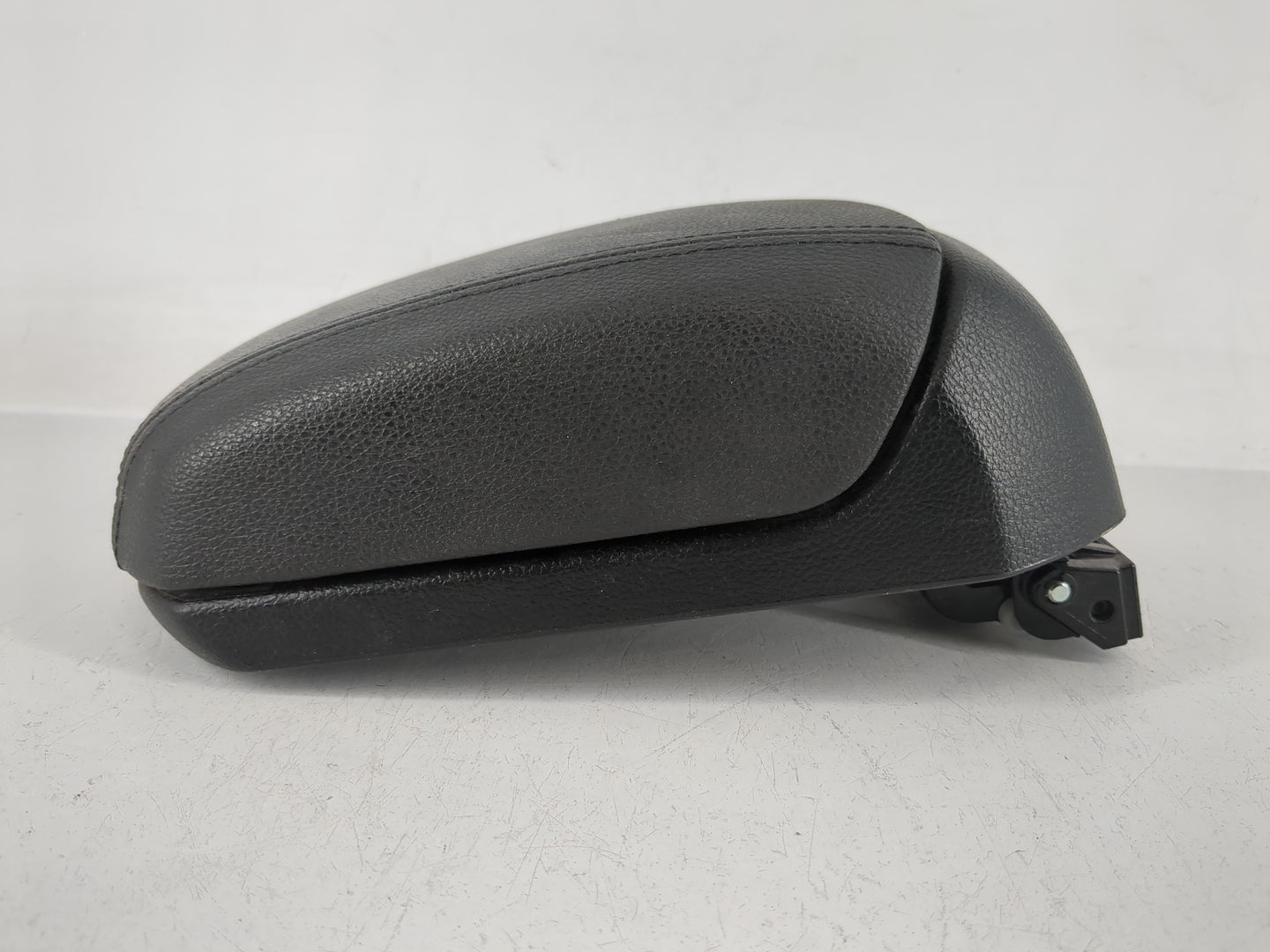 2013-2016 Chevrolet Cruze Center Console Armrest Cover Lid Fits Fits 2013 2014 2015 2016 OEM Used Auto Parts - Oemusedautopa