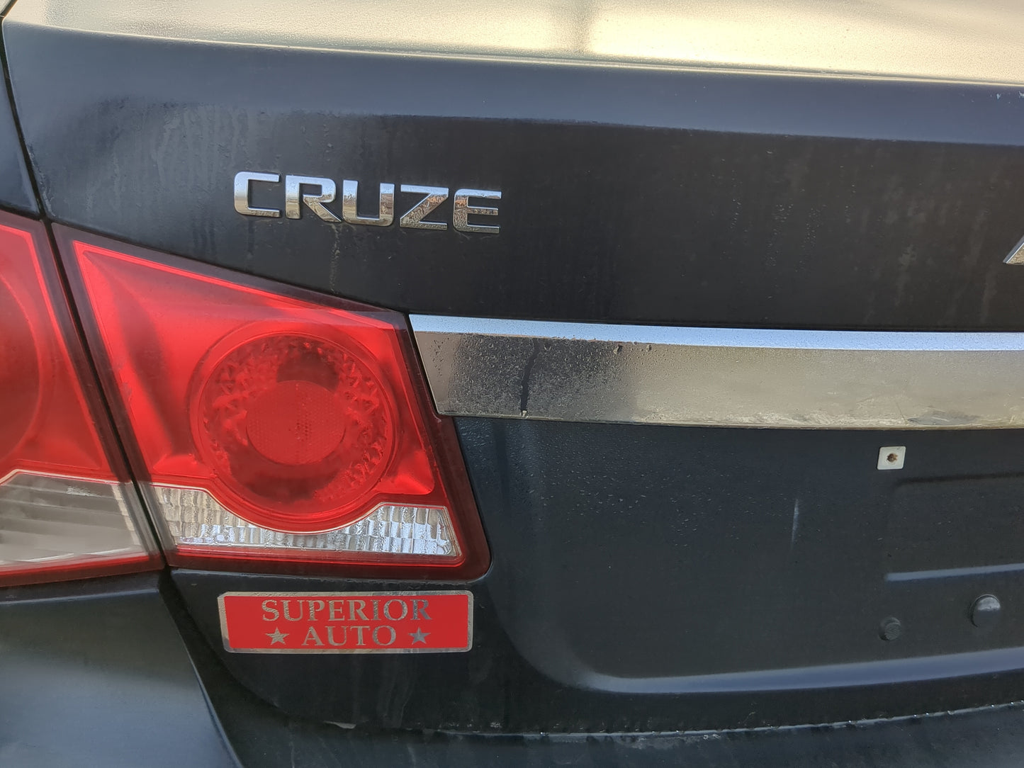 2011-2016 Chevrolet Cruze Driver Left Side Deck Lid Mounted Tail Light 1194047 - Oemusedautoparts1.com
