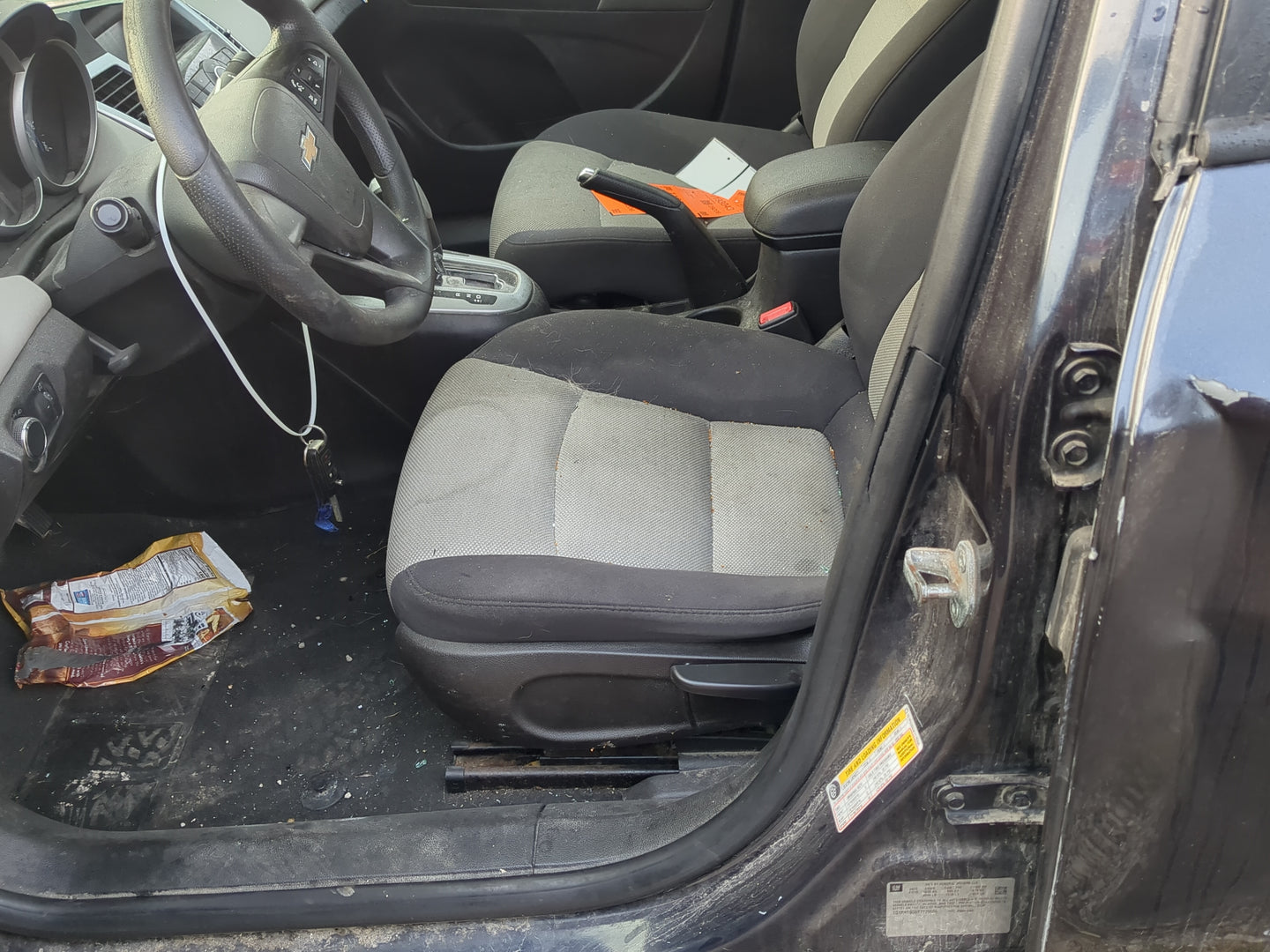 2012-2016 Chevrolet Cruze Driver Front Seat Oem 1194115 - Oemusedautoparts1.com