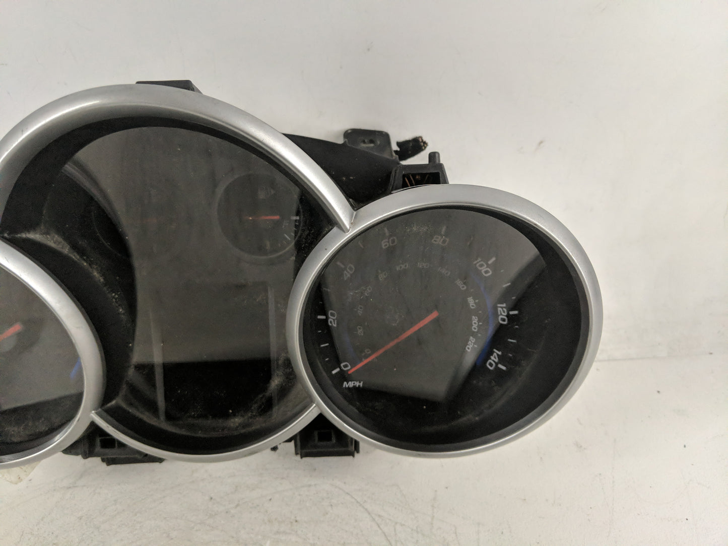 2015-2016 Chevrolet Cruze Instrument Cluster Speedometer Gauges P/N:42362675 Fits Fits 2015 2016 OEM Used Auto Parts - Oemus