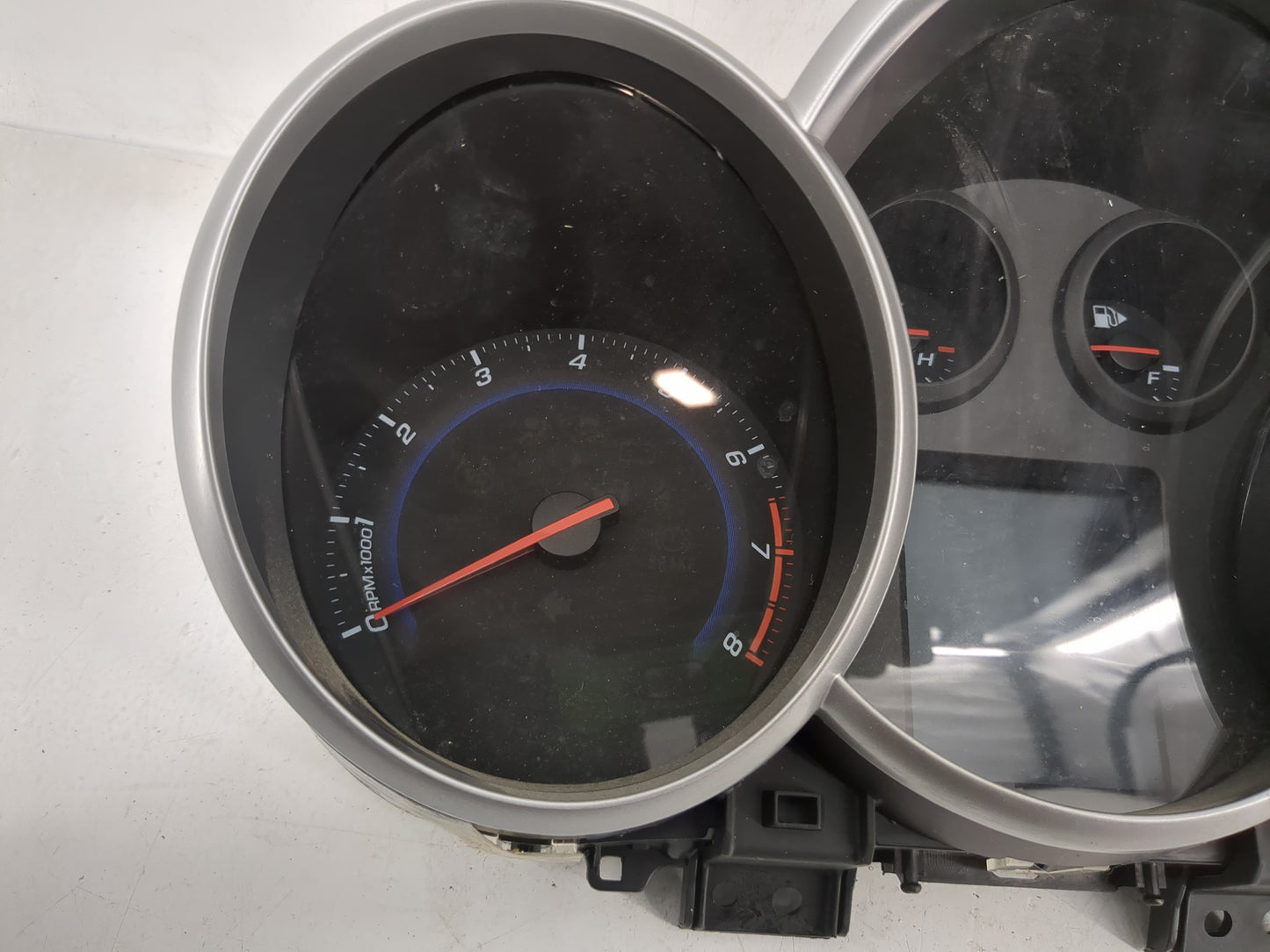2015 Chevrolet Cruze Instrument Cluster Speedometer Gauges P/N:811511914 94560794 Fits OEM Used Auto Parts - Oemusedautopart