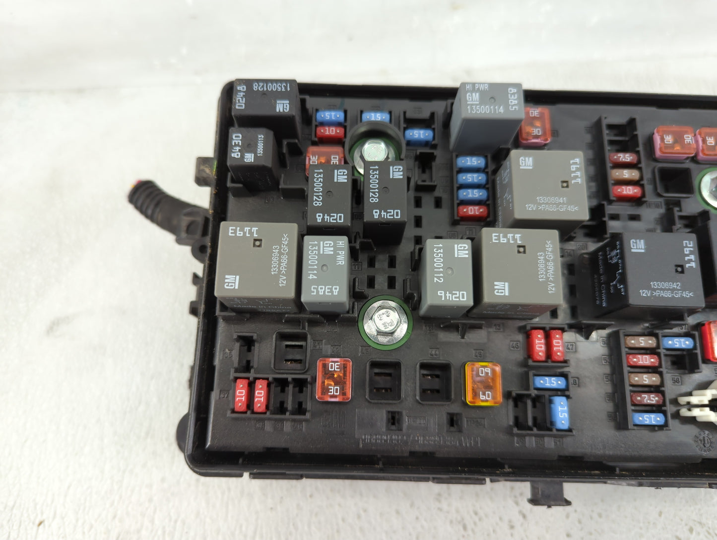 2015-2016 Chevrolet Cruze Fusebox Fuse Box Panel Relay Module P/N:812461952 Fits Fits 2015 2016 OEM Used Auto Parts - Oemuse