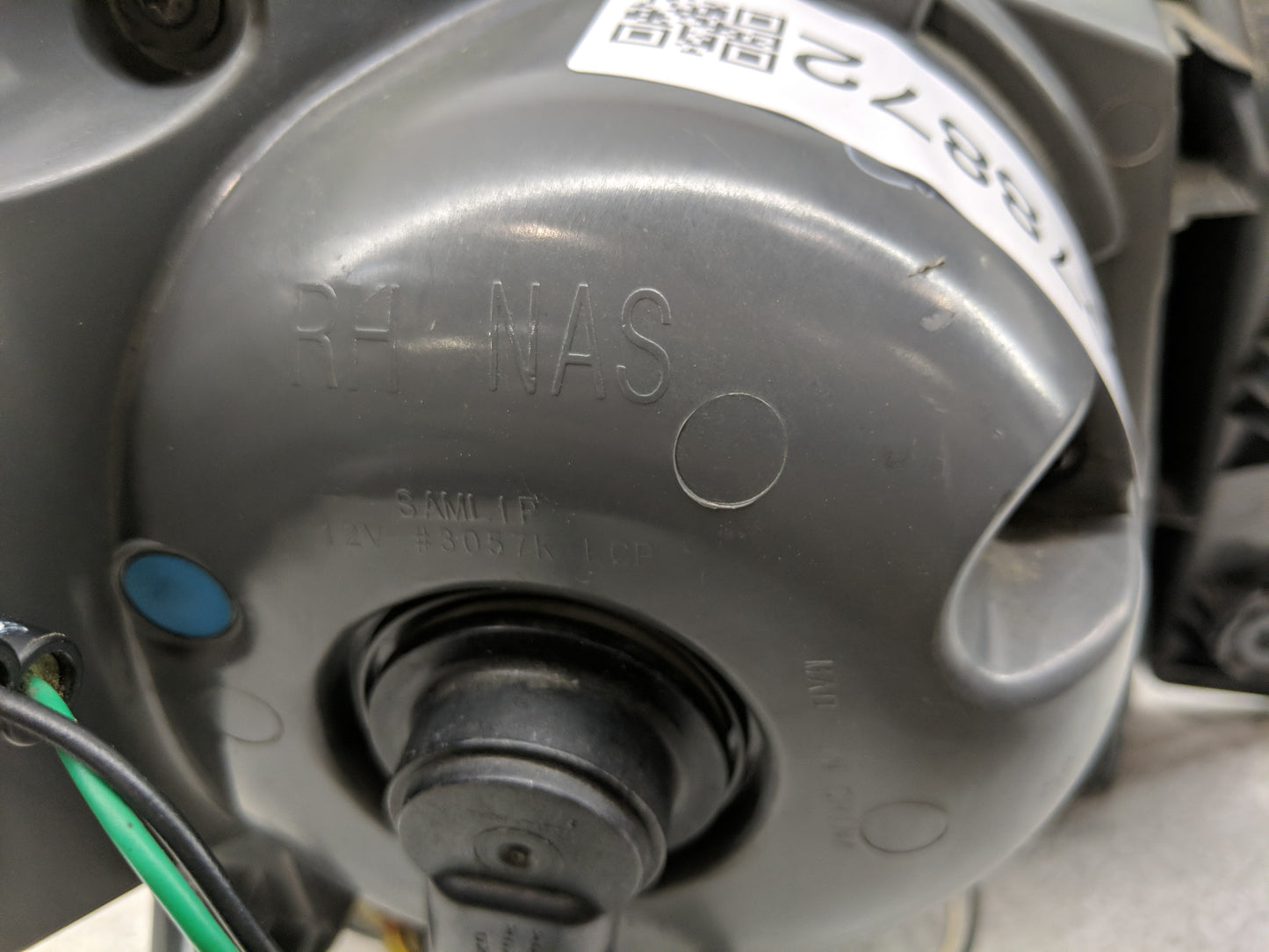 2011-2016 Chevrolet Cruze Tail Light Assembly Passenger Right OEM Fits Fits 2011 2012 2013 2014 2015 2016 OEM Used Auto Part