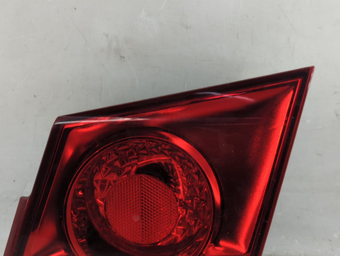 2011-2016 Chevrolet Cruze Tail Light Assembly Passenger Right OEM Fits Fits 2011 2012 2013 2014 2015 2016 OEM Used Auto Part