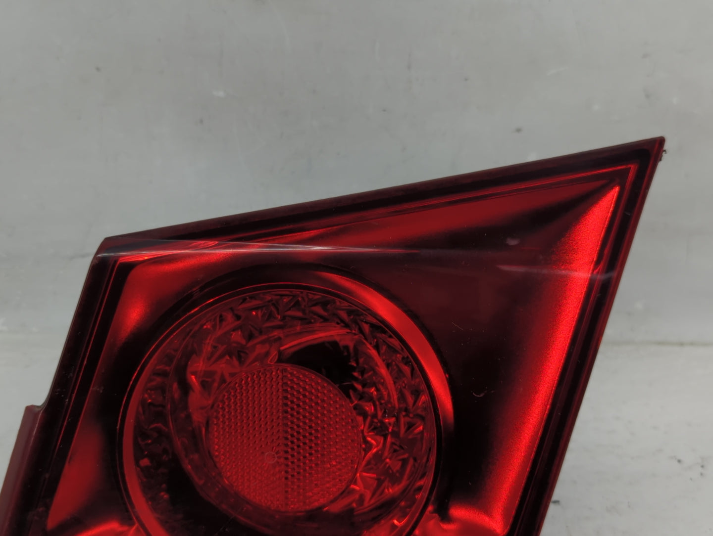 2011-2016 Chevrolet Cruze Tail Light Assembly Passenger Right OEM Fits Fits 2011 2012 2013 2014 2015 2016 OEM Used Auto Part