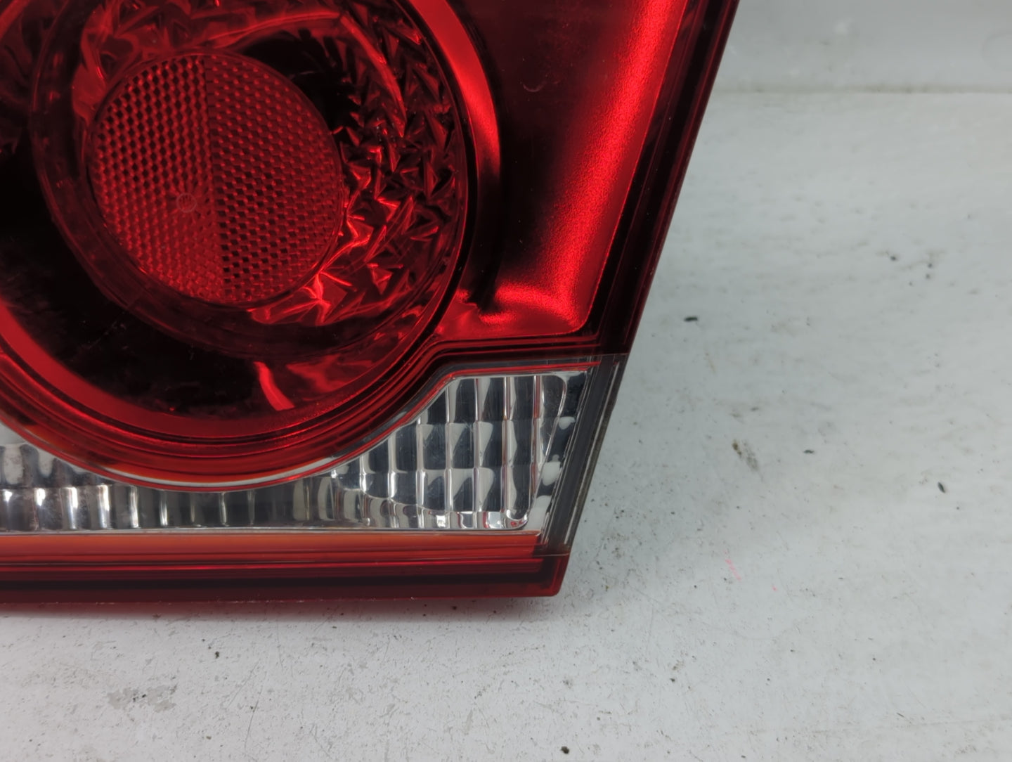 2011-2016 Chevrolet Cruze Tail Light Assembly Passenger Right OEM Fits Fits 2011 2012 2013 2014 2015 2016 OEM Used Auto Part