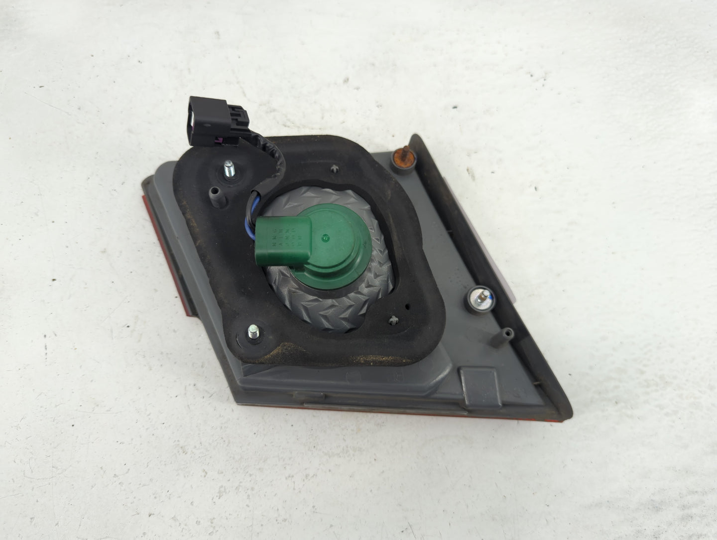 2011-2016 Chevrolet Cruze Tail Light Assembly Passenger Right OEM Fits Fits 2011 2012 2013 2014 2015 2016 OEM Used Auto Part