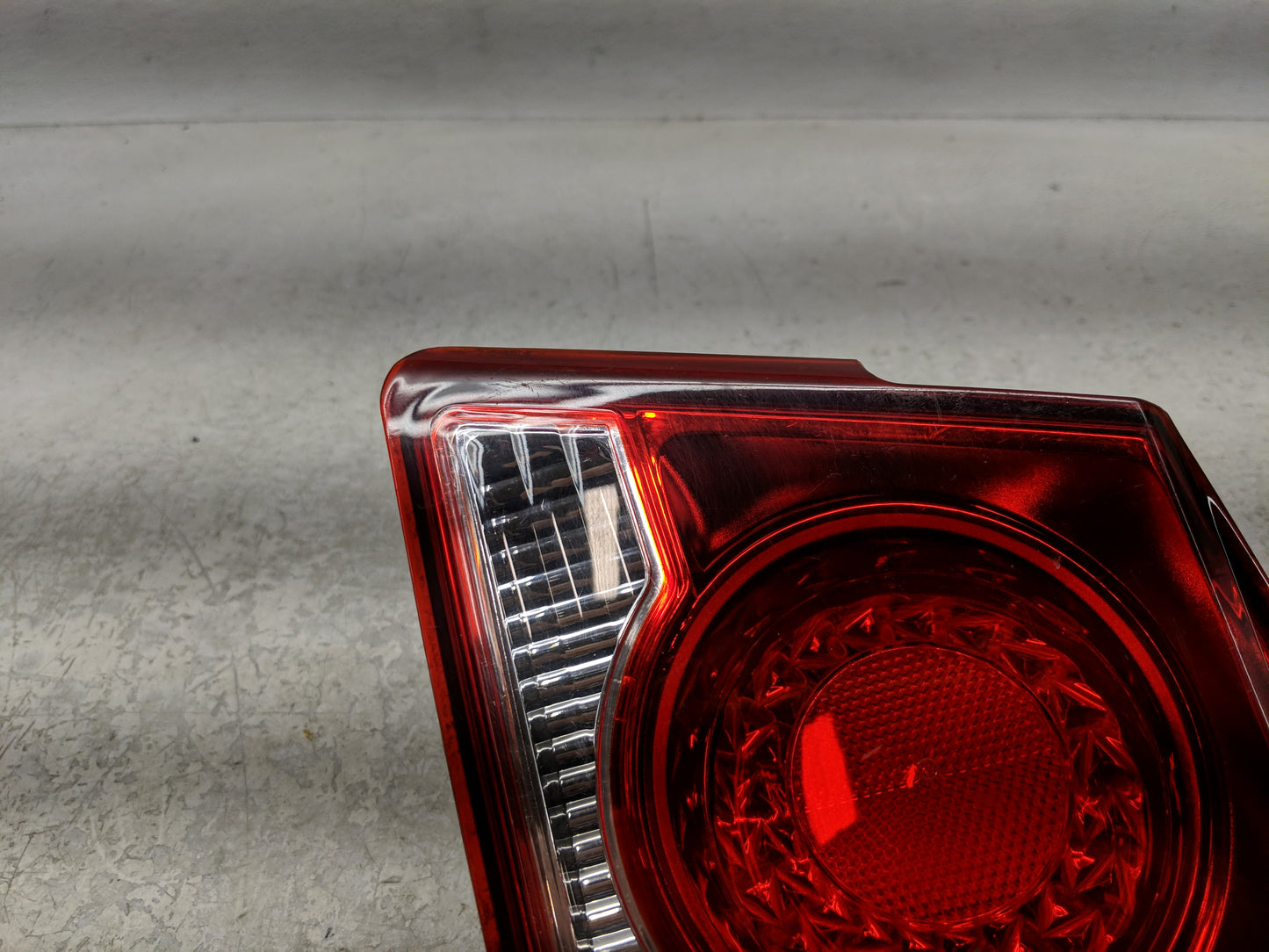 2011-2016 Chevrolet Cruze Tail Light Assembly Passenger Right OEM Fits Fits 2011 2012 2013 2014 2015 2016 OEM Used Auto Part