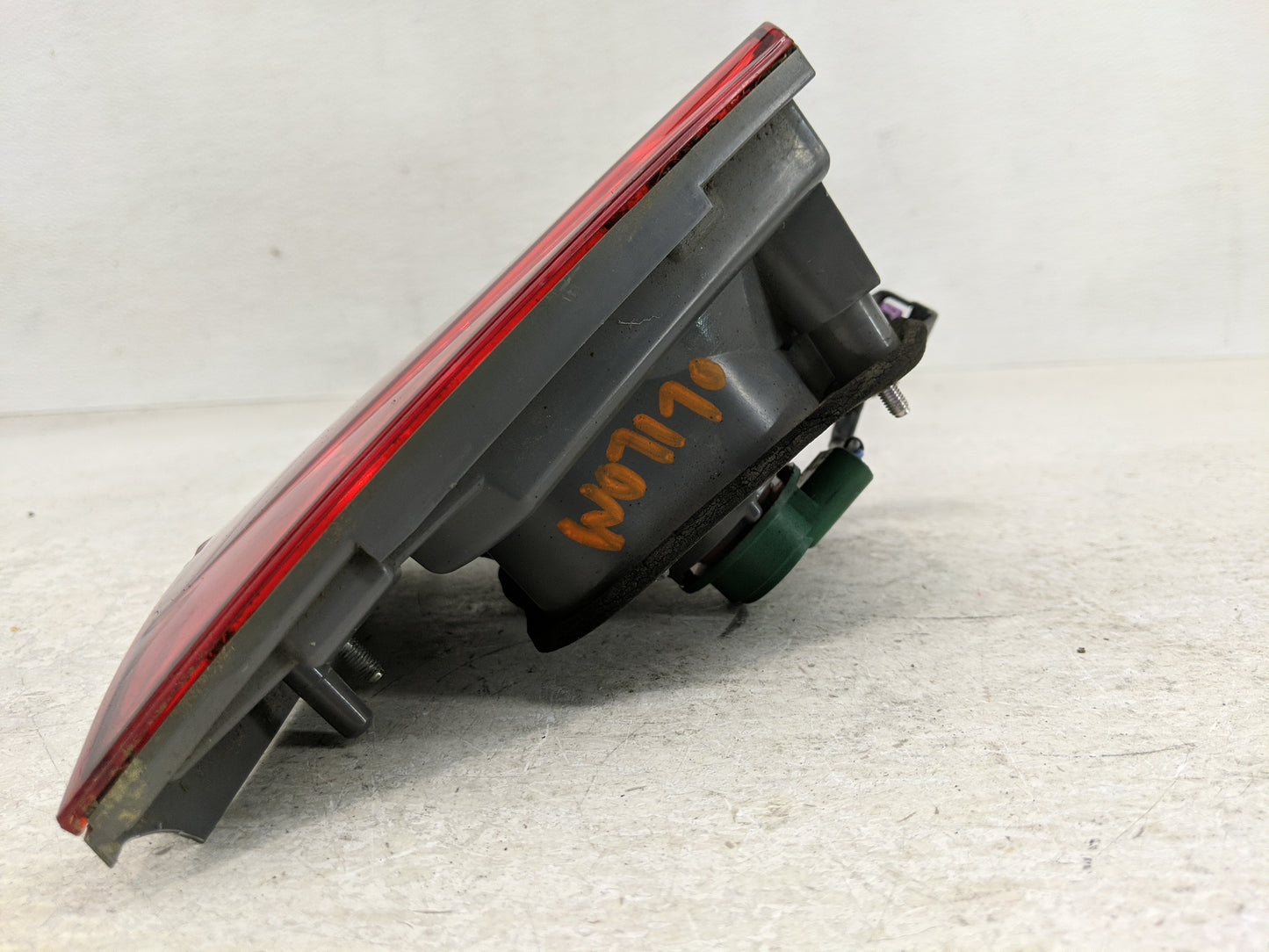 2011-2016 Chevrolet Cruze Tail Light Assembly Passenger Right OEM Fits Fits 2011 2012 2013 2014 2015 2016 OEM Used Auto Part