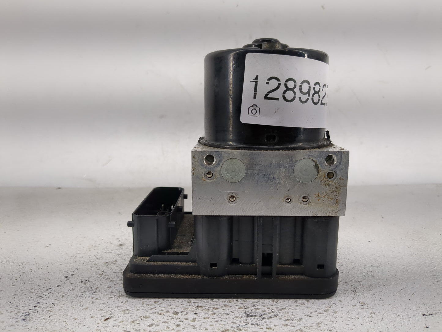 2012-2015 Chevrolet Cruze ABS Pump Control Module Replacement P/N:13434670 Fits Fits 2012 2013 2014 2015 OEM Used Auto Parts