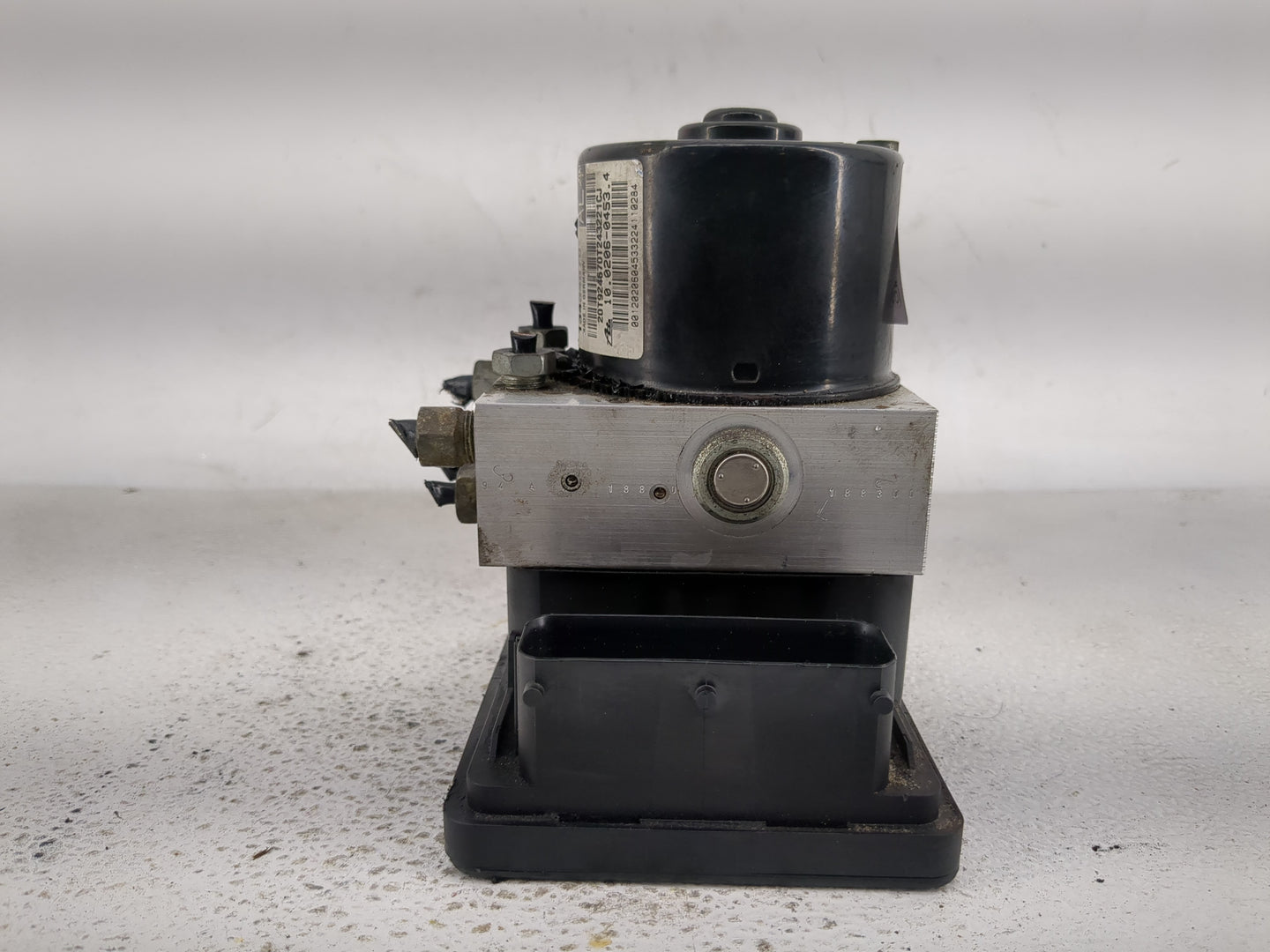 2012-2015 Chevrolet Cruze ABS Pump Control Module Replacement P/N:13434670 Fits Fits 2012 2013 2014 2015 OEM Used Auto Parts