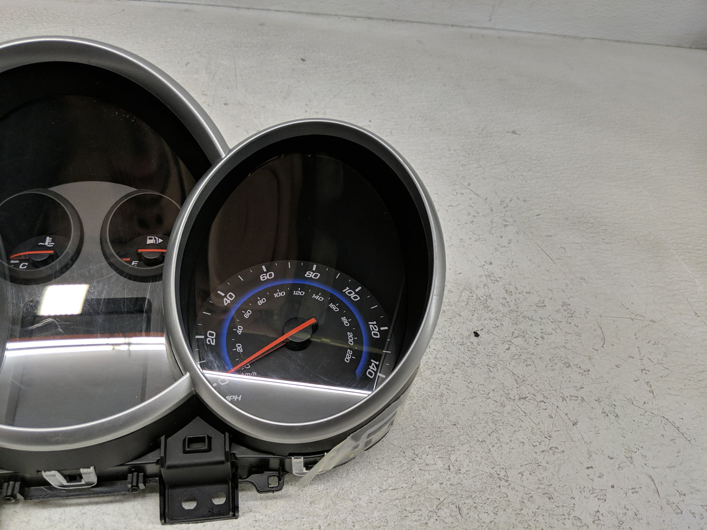 2015-2016 Chevrolet Cruze Instrument Cluster Speedometer Gauges P/N:42362675 Fits Fits 2015 2016 OEM Used Auto Parts - Oemus