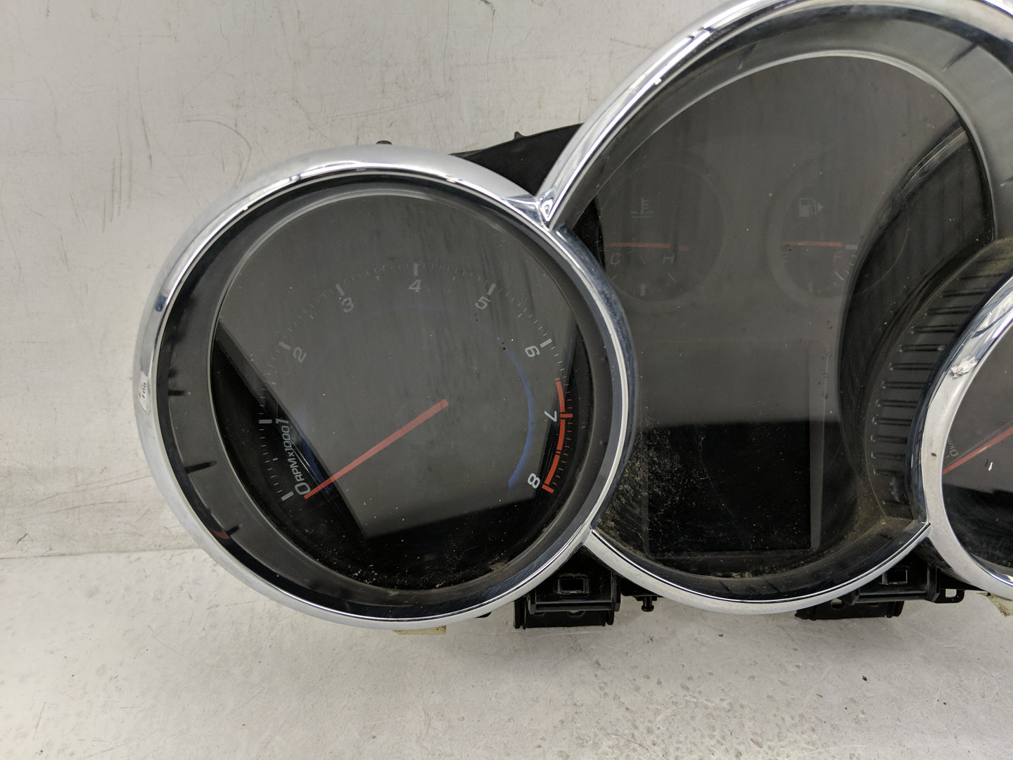2015 Chevrolet Cruze Instrument Cluster Speedometer Gauges P/N:94560792 Fits OEM Used Auto Parts - Oemusedautoparts1.com