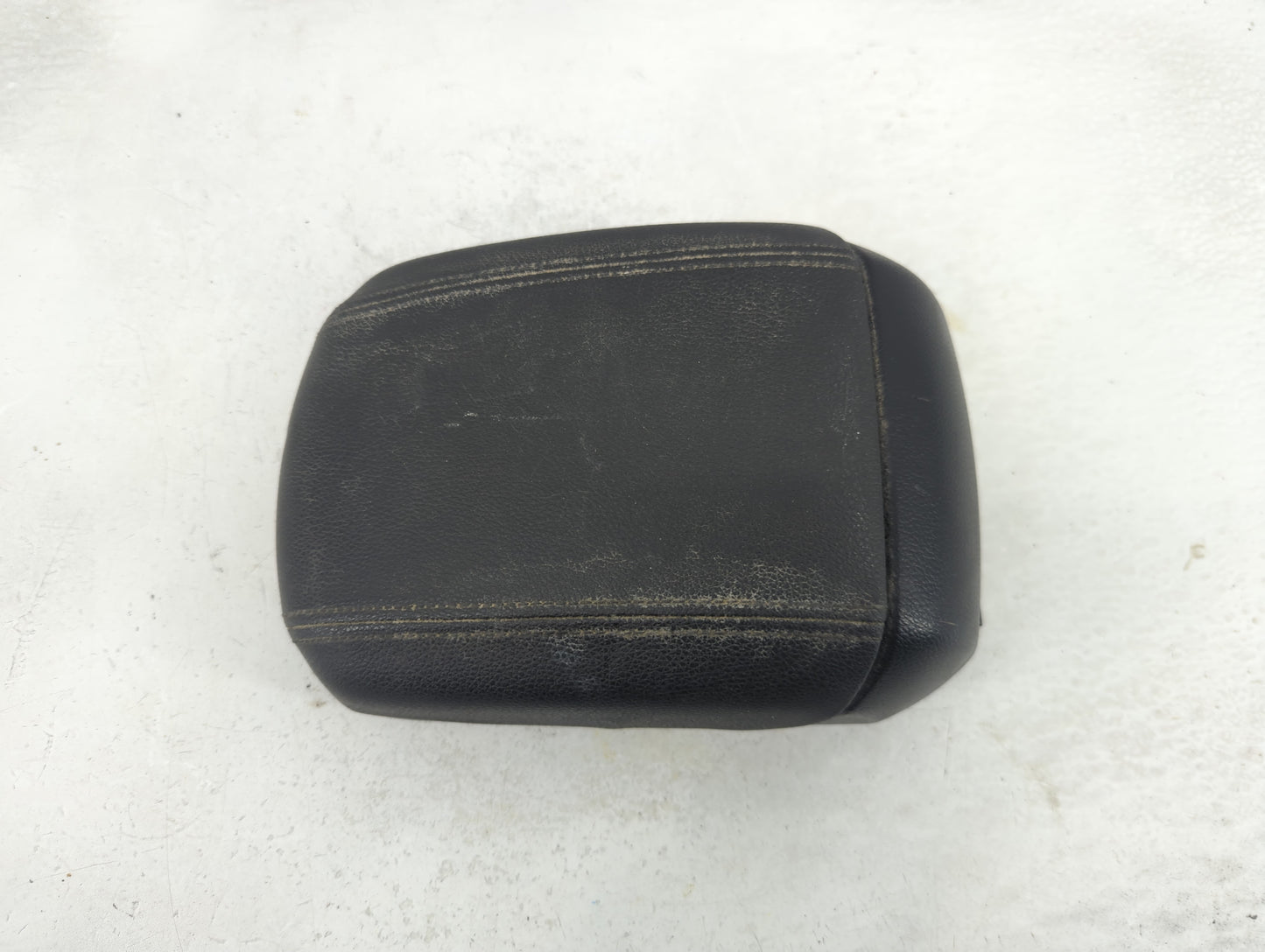 2015 Chevrolet Cruze Center Console Armrest Cover Lid Fits OEM Used Auto Parts - Oemusedautoparts1.com