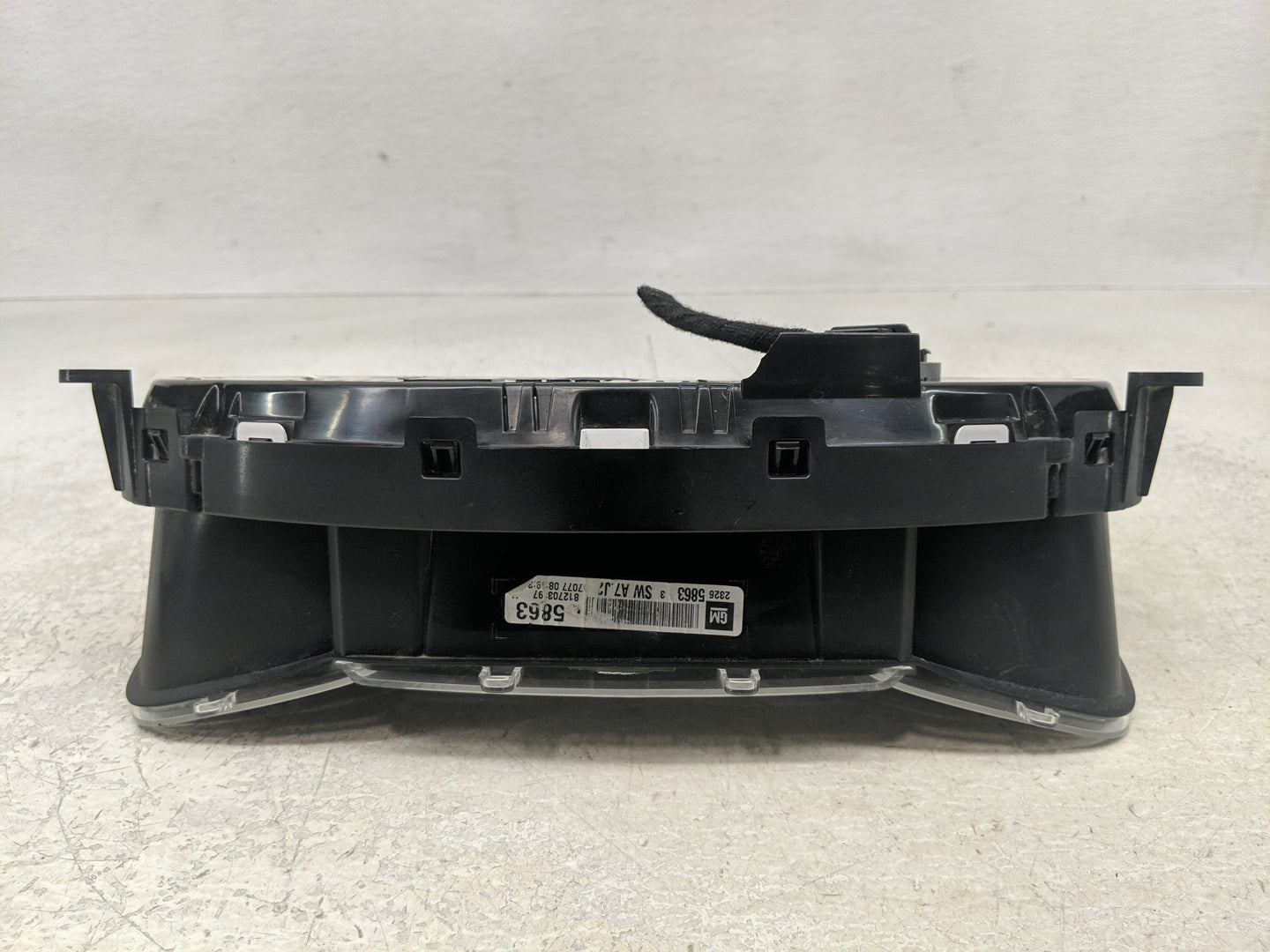 2015 Chevrolet Cruze Instrument Cluster Speedometer Gauges P/N:2326 5863 Fits OEM Used Auto Parts - Oemusedautoparts1.com