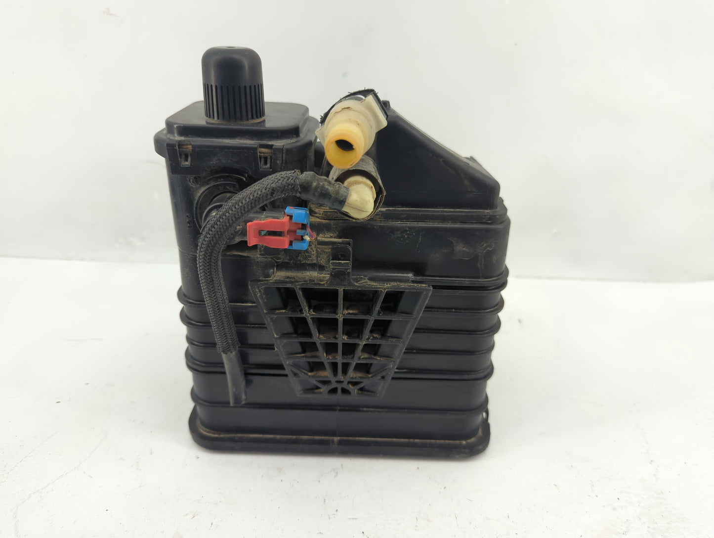 2015 Chevrolet Cruze Fuel Vapor Charcoal Canister - Oemusedautoparts1.com