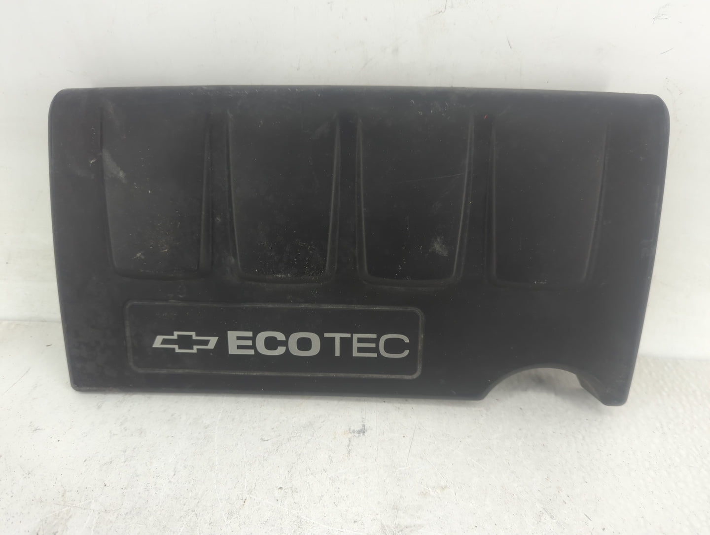 2015 Chevrolet Cruze Engine Cover - Oemusedautoparts1.com