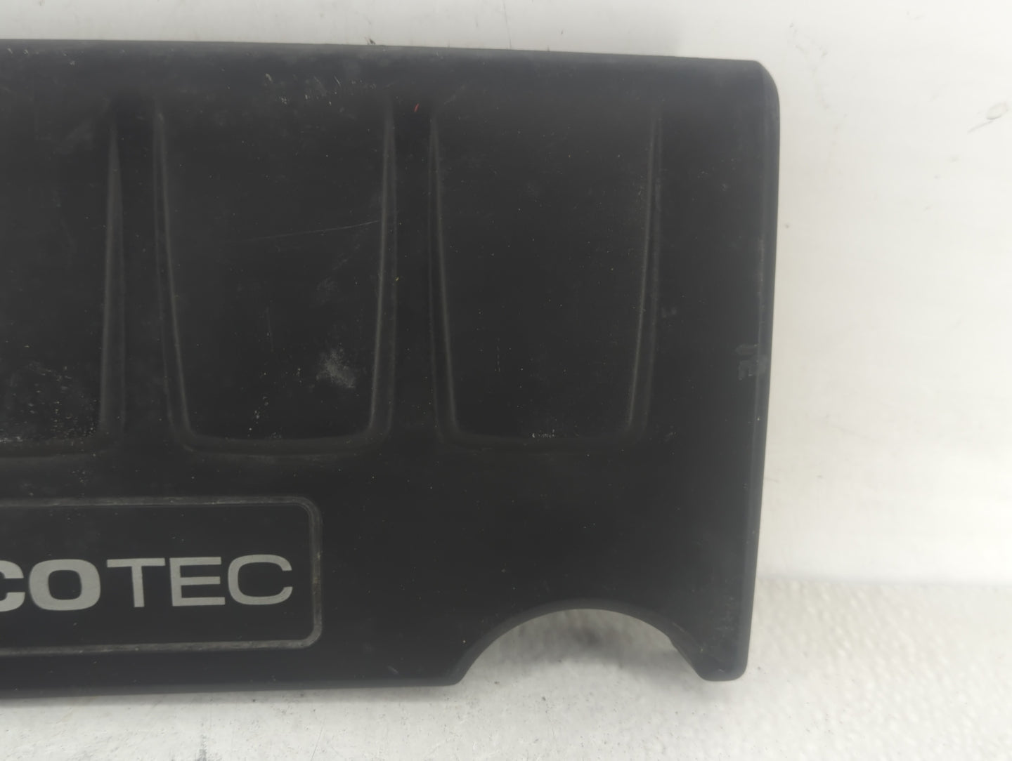 2015 Chevrolet Cruze Engine Cover - Oemusedautoparts1.com