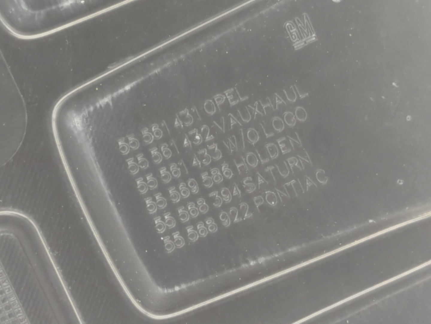 2015 Chevrolet Cruze Engine Cover - Oemusedautoparts1.com