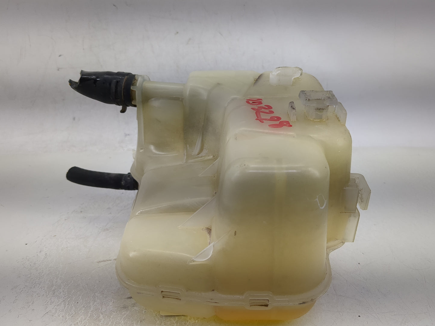 2011-2016 Chevrolet Cruze Windshield Washer Fluid Reservoir Bottle Oem - Oemusedautoparts1.com