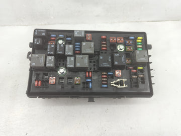 2015-2016 Chevrolet Cruze Fusebox Fuse Box Panel Relay Module P/N:812461952 Fits Fits 2015 2016 OEM Used Auto Parts