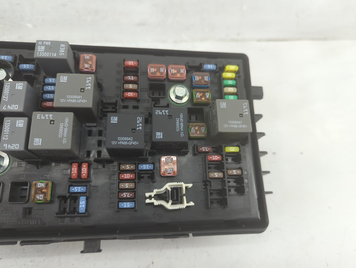 2015-2016 Chevrolet Cruze Fusebox Fuse Box Panel Relay Module P/N:812461952 Fits Fits 2015 2016 OEM Used Auto Parts - Oemuse