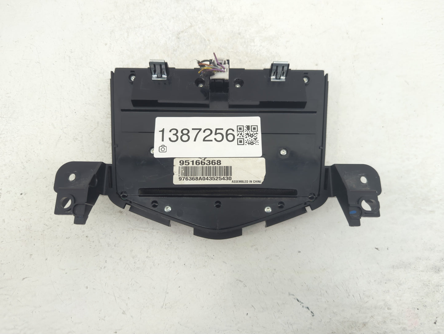 2015 Chevrolet Cruze Radio AM FM Cd Player Receiver Replacement P/N:95166368 Fits OEM Used Auto Parts - Oemusedautoparts1.co