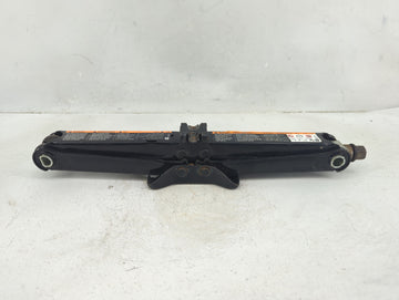 2015 Chevrolet Cruze Spare Scissor Car Jack - Oemusedautoparts1.com