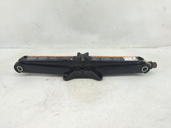 compare product 2015 Chevrolet Cruze Spare Scissor Car Jack 1390190