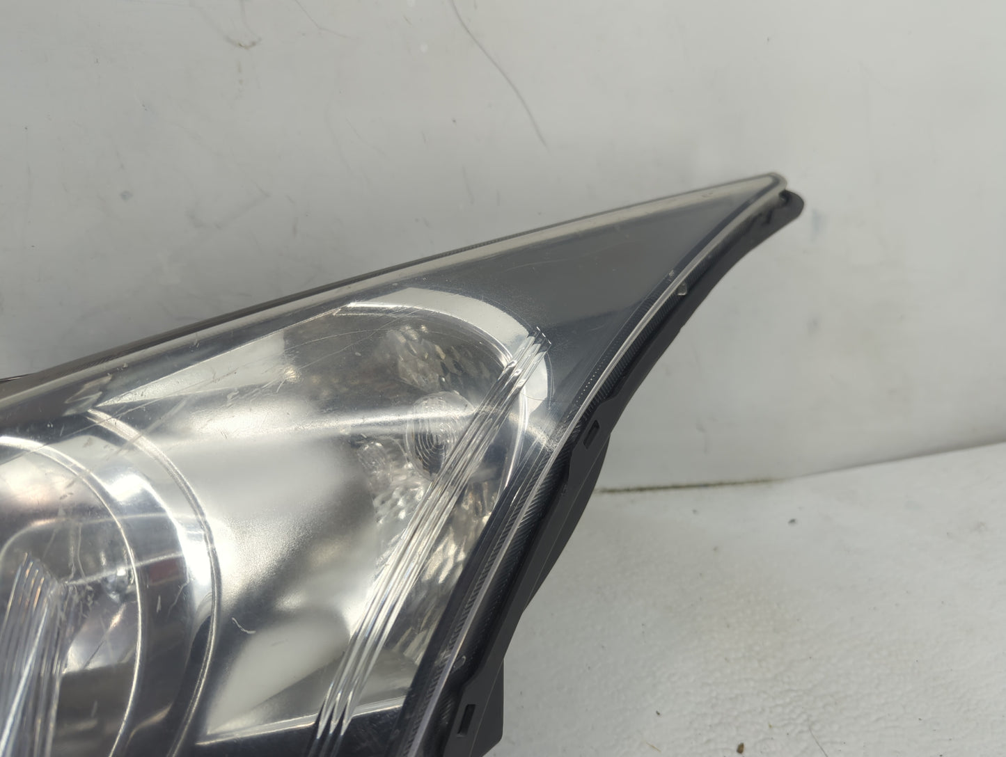 2012-2016 Chevrolet Cruze Driver Left Oem Head Light Headlight Lamp - Oemusedautoparts1.com