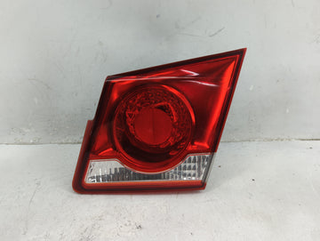 2011-2016 Chevrolet Cruze Tail Light Assembly Passenger Right OEM Fits Fits 2011 2012 2013 2014 2015 2016 OEM Used Auto Part