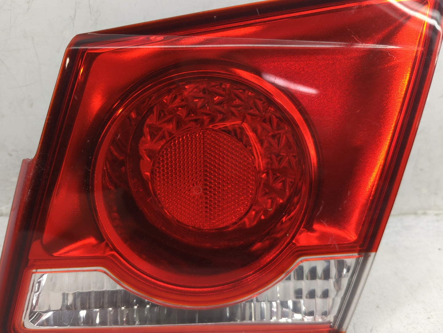 2011-2016 Chevrolet Cruze Tail Light Assembly Passenger Right OEM Fits Fits 2011 2012 2013 2014 2015 2016 OEM Used Auto Part