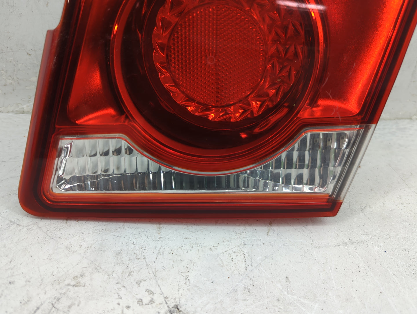 2011-2016 Chevrolet Cruze Tail Light Assembly Passenger Right OEM Fits Fits 2011 2012 2013 2014 2015 2016 OEM Used Auto Part