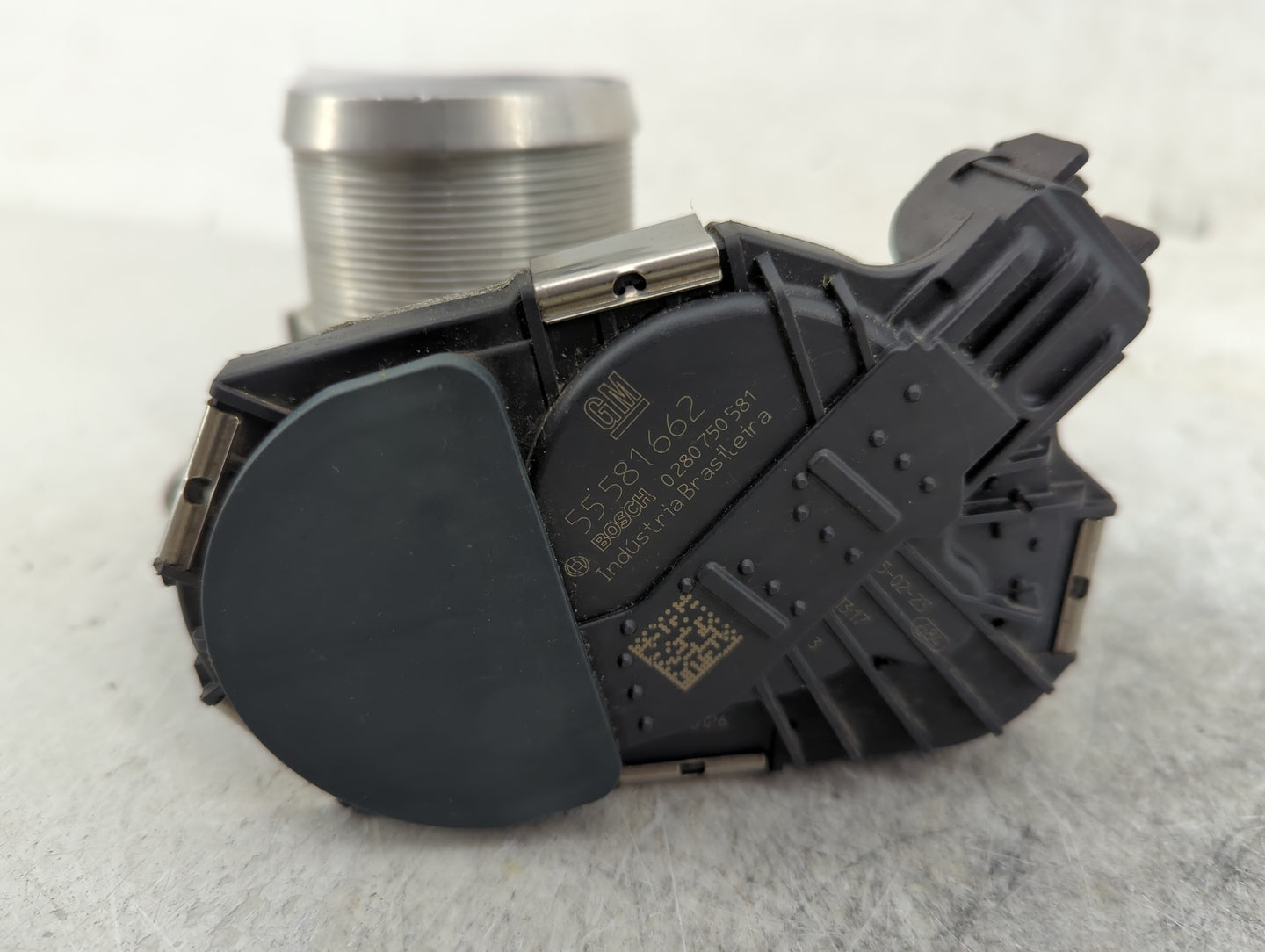 2011-2016 Chevrolet Cruze Throttle Body P/N:55581662 Fits Fits 2011 2012 2013 2014 2015 2016 2017 2018 2019 2020 2021 OEM Us