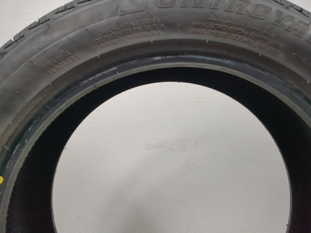Used Tire 225/50R17 UNIROYAL TIGER PAW TOURING 94V - Tread Depth 9/32 - Oemusedautoparts1.com