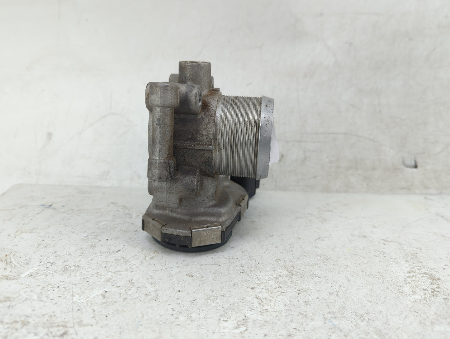 2011-2016 Chevrolet Cruze Throttle Body P/N:55581662 Fits Fits 2011 2012 2013 2014 2015 2016 2017 2018 2019 2020 2021 OEM Us