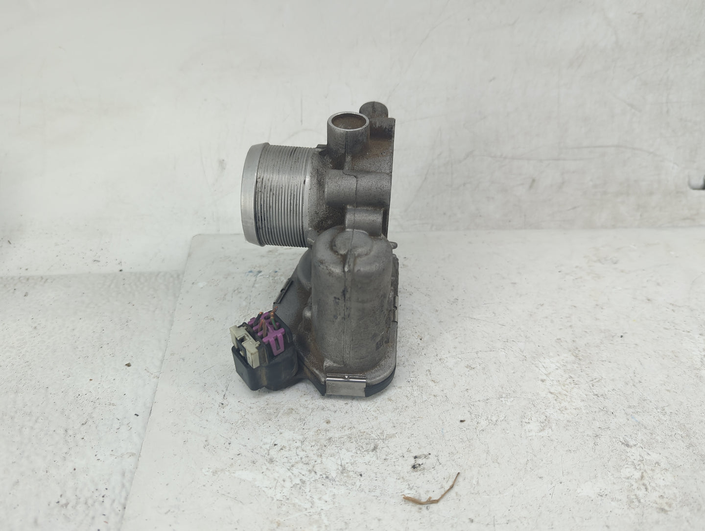 2011-2016 Chevrolet Cruze Throttle Body P/N:0 280 750 581 5565489 Fits Fits 2011 2012 2013 2014 2015 2016 2017 2018 2019 202