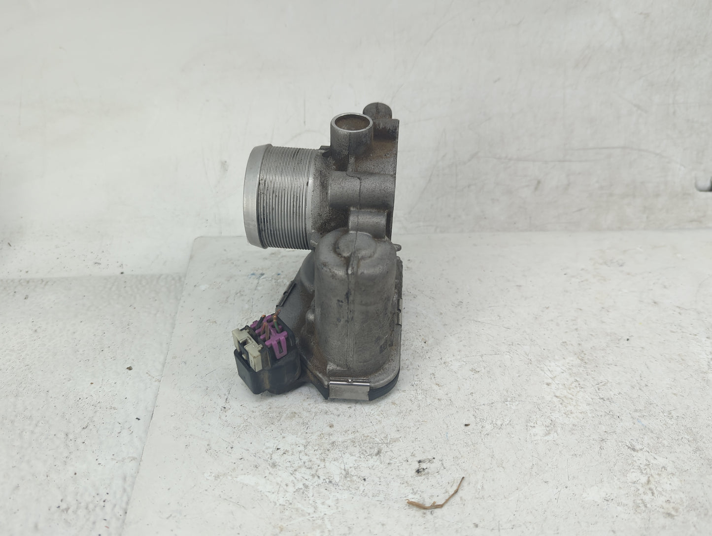 2011-2016 Chevrolet Cruze Throttle Body P/N:0 280 750 581 5565489 Fits Fits 2011 2012 2013 2014 2015 2016 2017 2018 2019 202